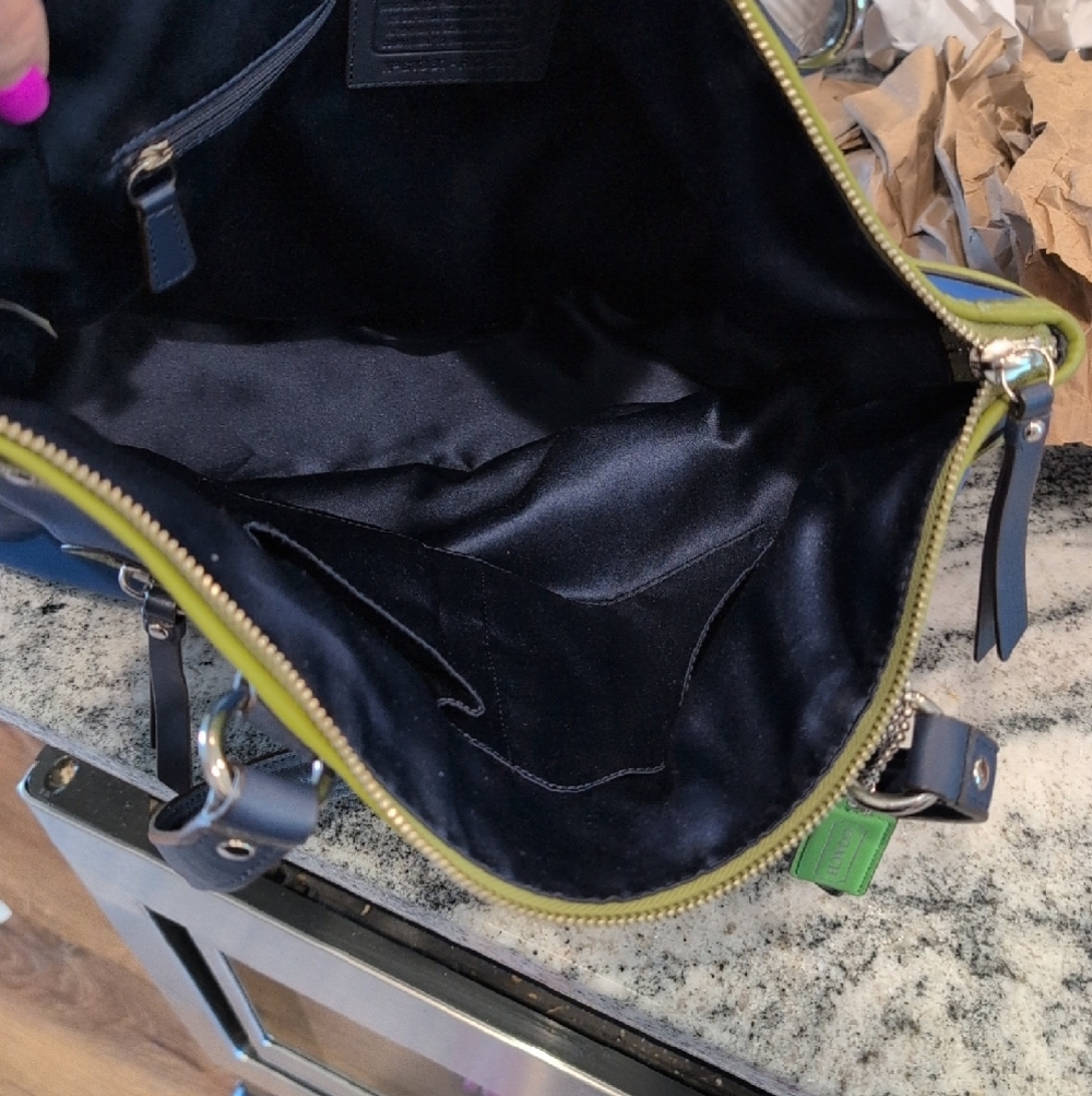 Coach Daisy Emma Spectator Leather Blue Navy Green Accents Shoulder Tote - Picture 10 of 10